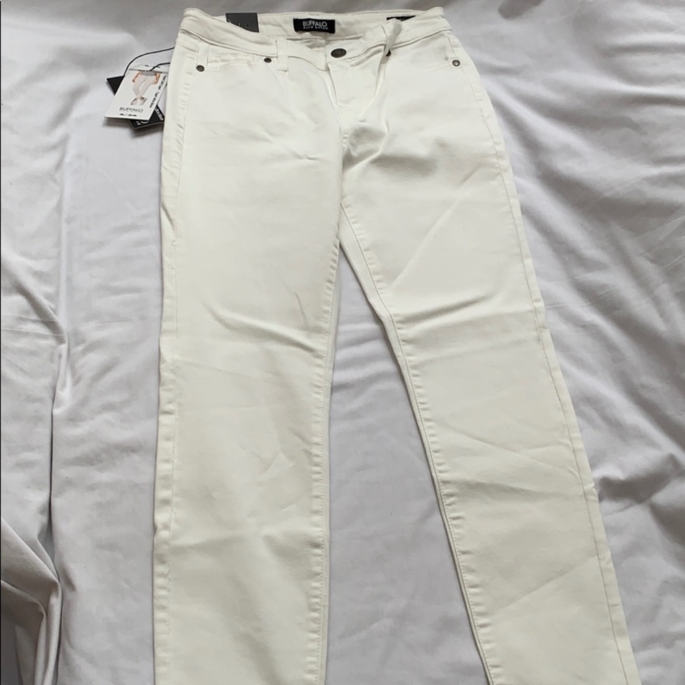 Buffalo David Bitton Cream Super Soft Capri NWT